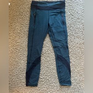 Lululemon size 6
